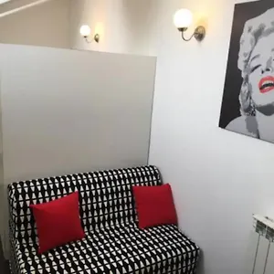 https://romantica-mansarda-8piano-15-min-dal-centro.it-lombardy.com